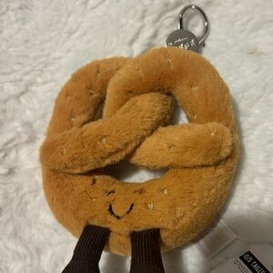 Jellycat Plush Pretzel Bag keychain - Tan